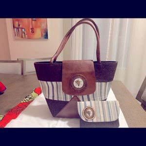 Leather handbag/tote and purse.